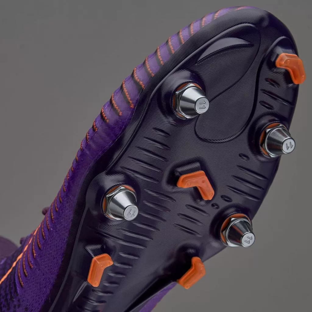 Бутсы профессиональные Nike Mercurial Superfly V SG-Pro